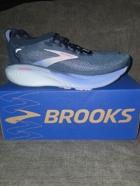 Brooks Adrenaline GTS 25 Women’s Size 9.5 B Spellbound Pink NIB
